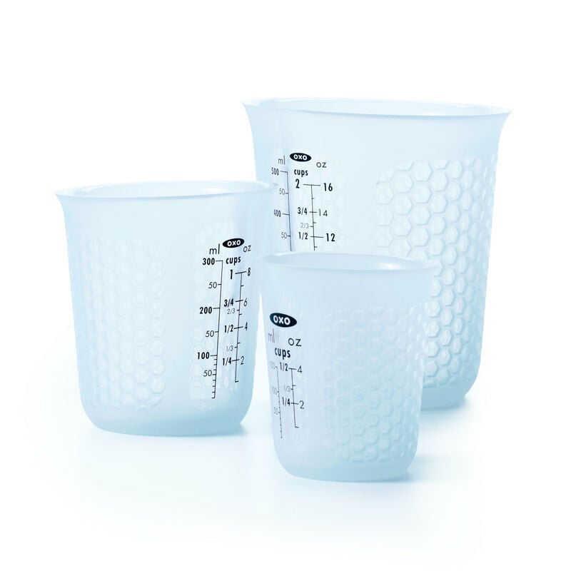 3-piece-squeeze-and-pour-silicone-measuring-cup-set-w9 11172700_measuring_set_2.jpg