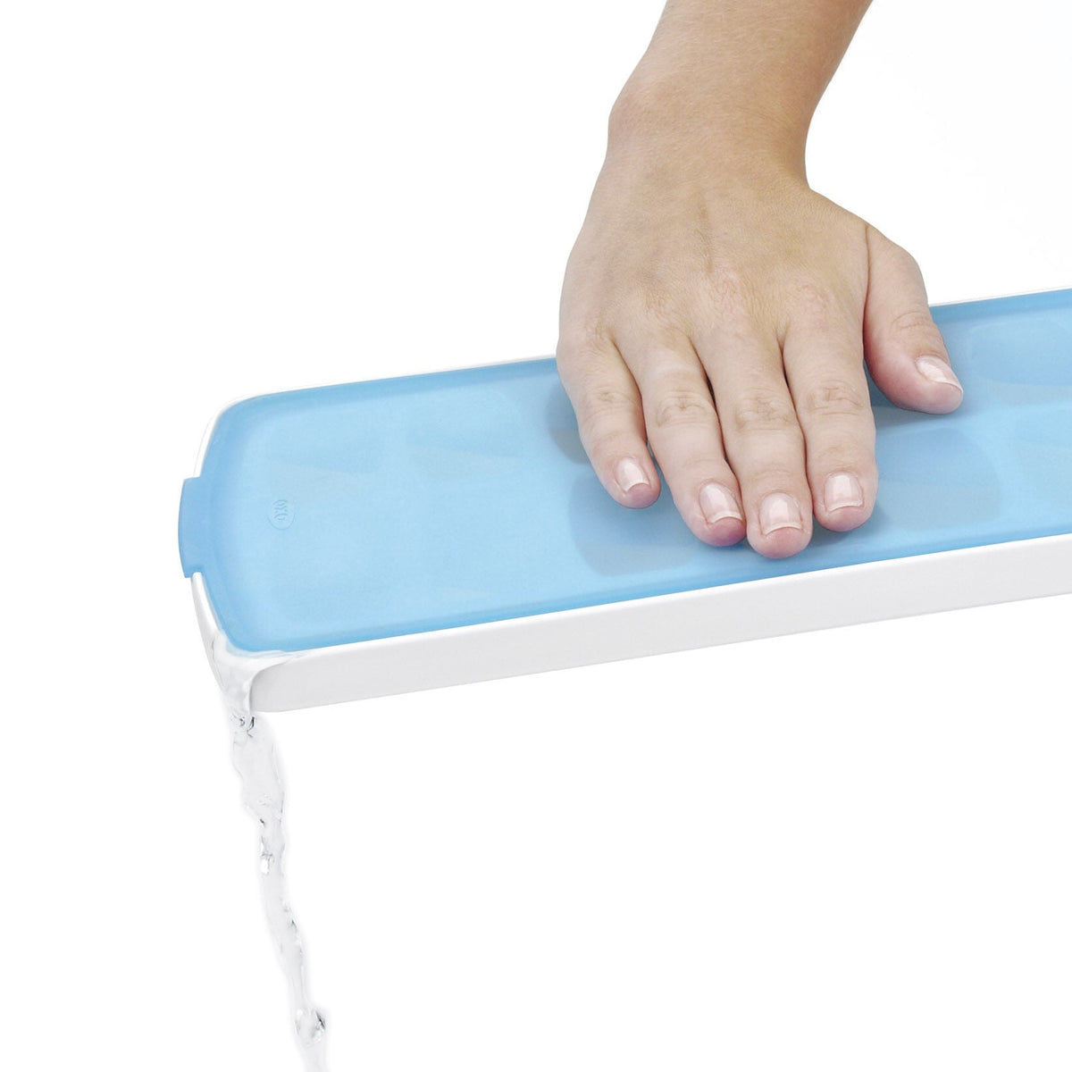 no-spill-ice-cube-tray-c5 1132080_2_no-spill_ice_cube_tray.jpg