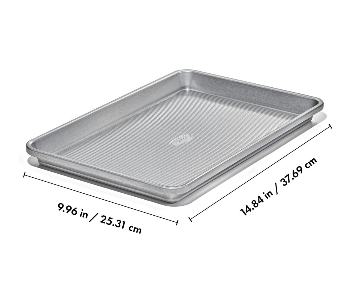 non-stick-pro-clear-coated-jelly-roll-pan-d0 gg_11435000_jelly-roll-pan_apdp_01_dim.jpeg