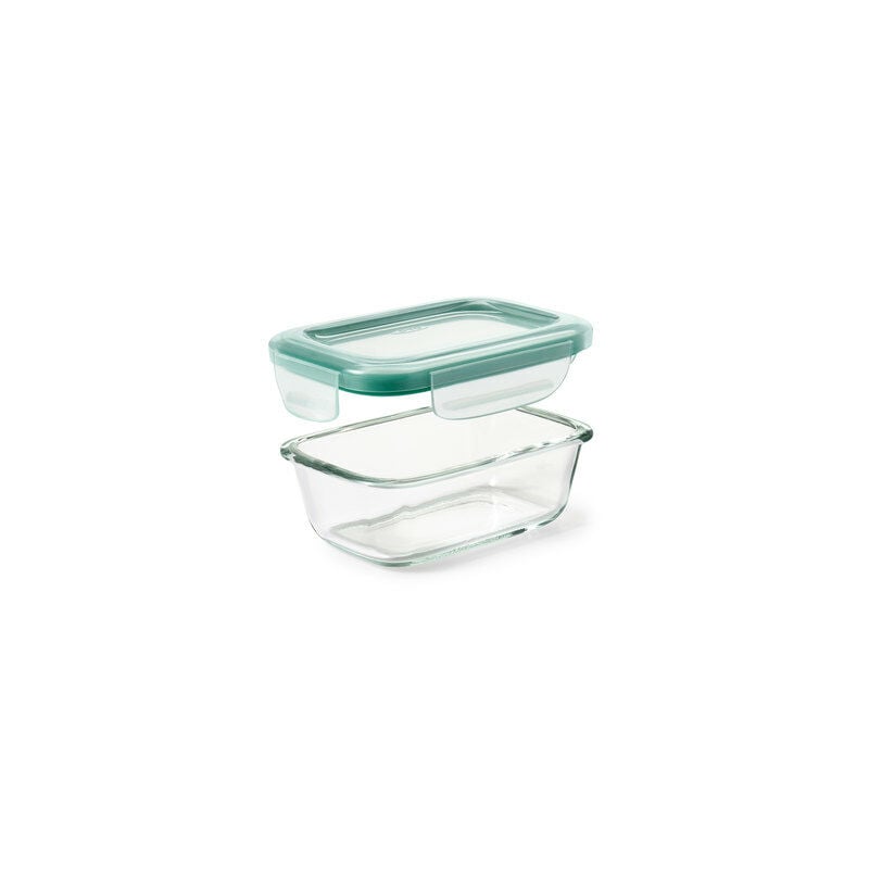 oxo-good-grips-1-6-cup-smart-seal-glass-rectangle-container-e4 11174200snapglassrectangle1point6cup.jpg