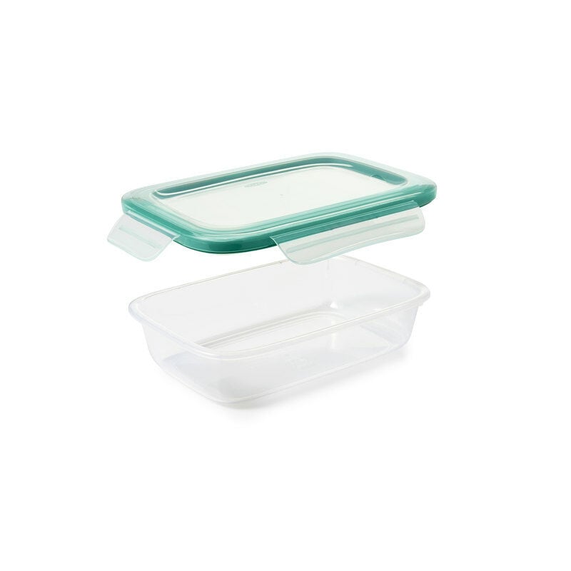 oxo-good-grips-5-1-cup-smart-seal-plastic-container-e3 11175100snap5point1cup1.jpg