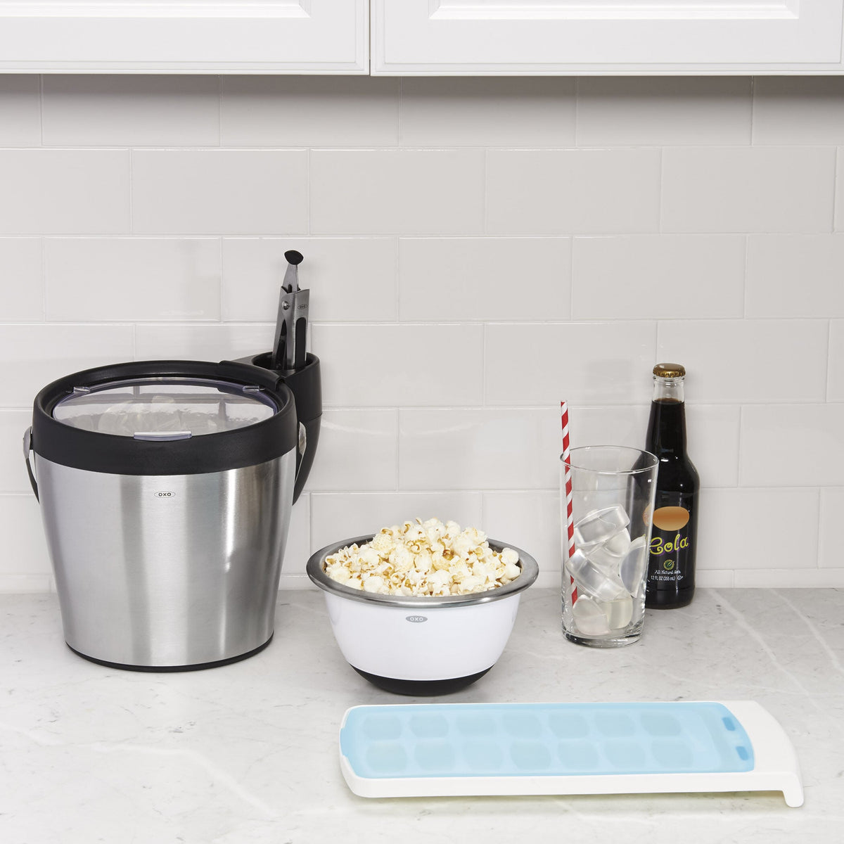 no-spill-ice-cube-tray-c5 1132080_6_no-spill_ice_cube_tray.jpg