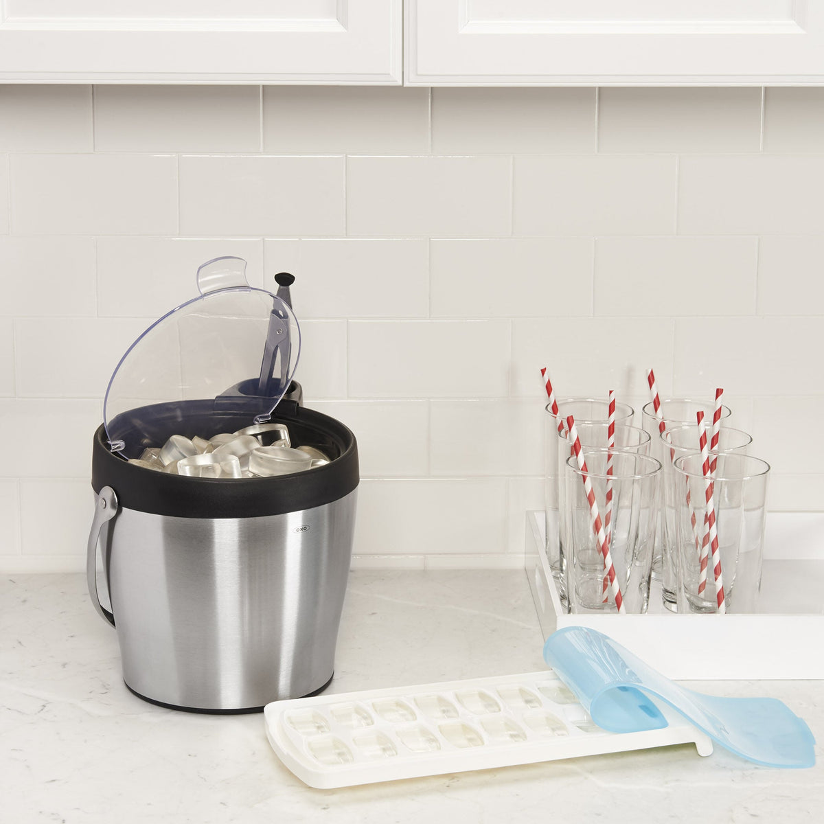 no-spill-ice-cube-tray-c5 1132080_8_no-spill_ice_cube_tray.jpg