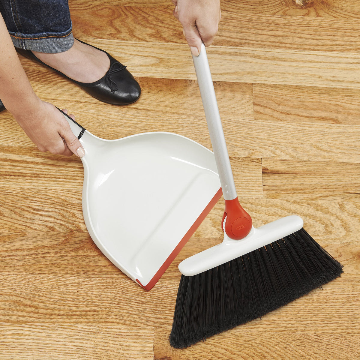 any-angle-broom-z2 1336580_5_any-angle_broom.jpg