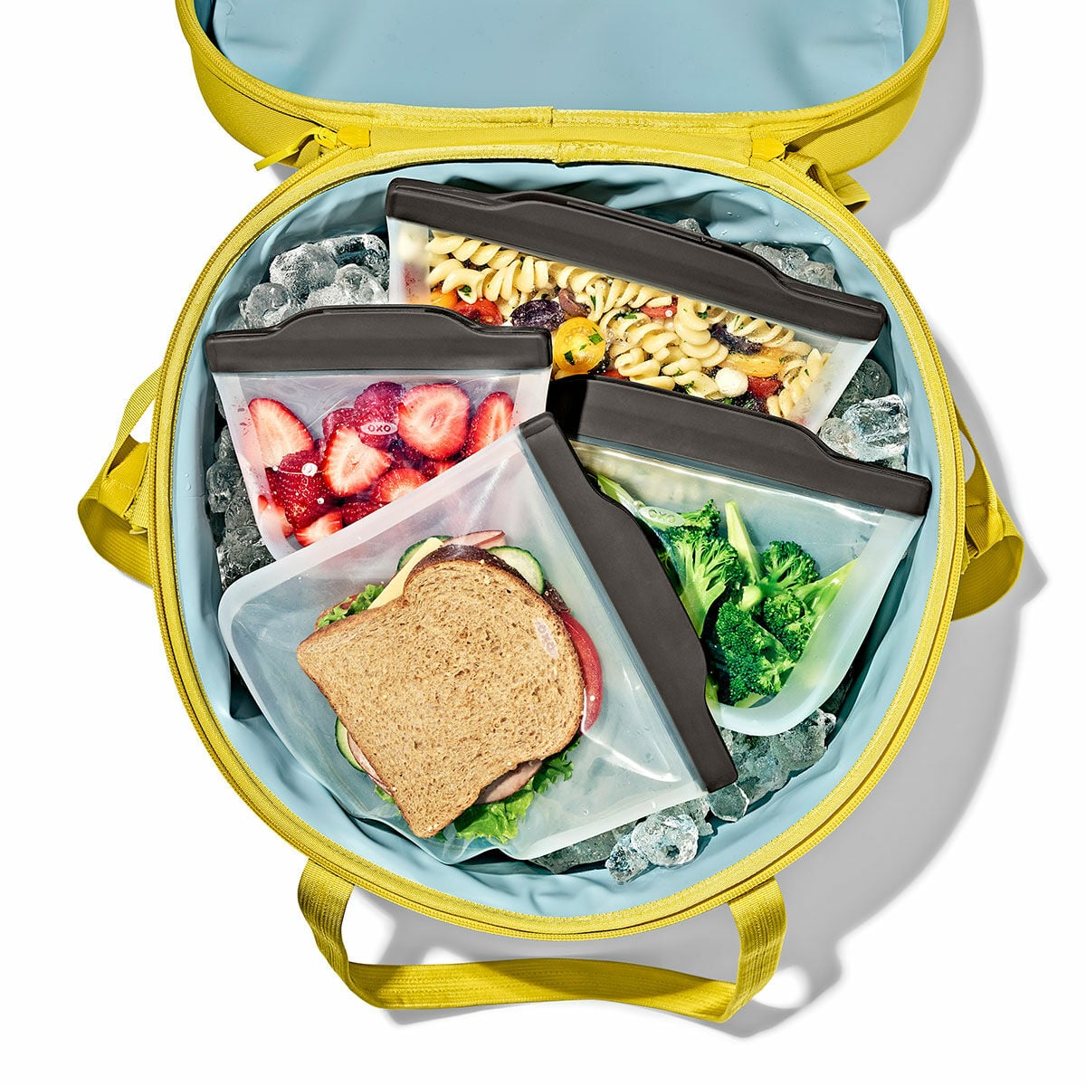 outdoor-silicone-reusable-stand-up-bag-quart-32-oz-h5 9112900_silicone_stand-up_quart_32oz_02.jpg