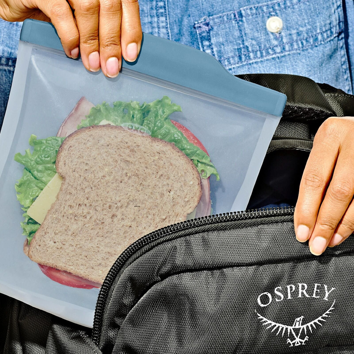 silicone-reusable-bag-sandwich-28-oz-ocean-blue-a9 9114700_26.jpg