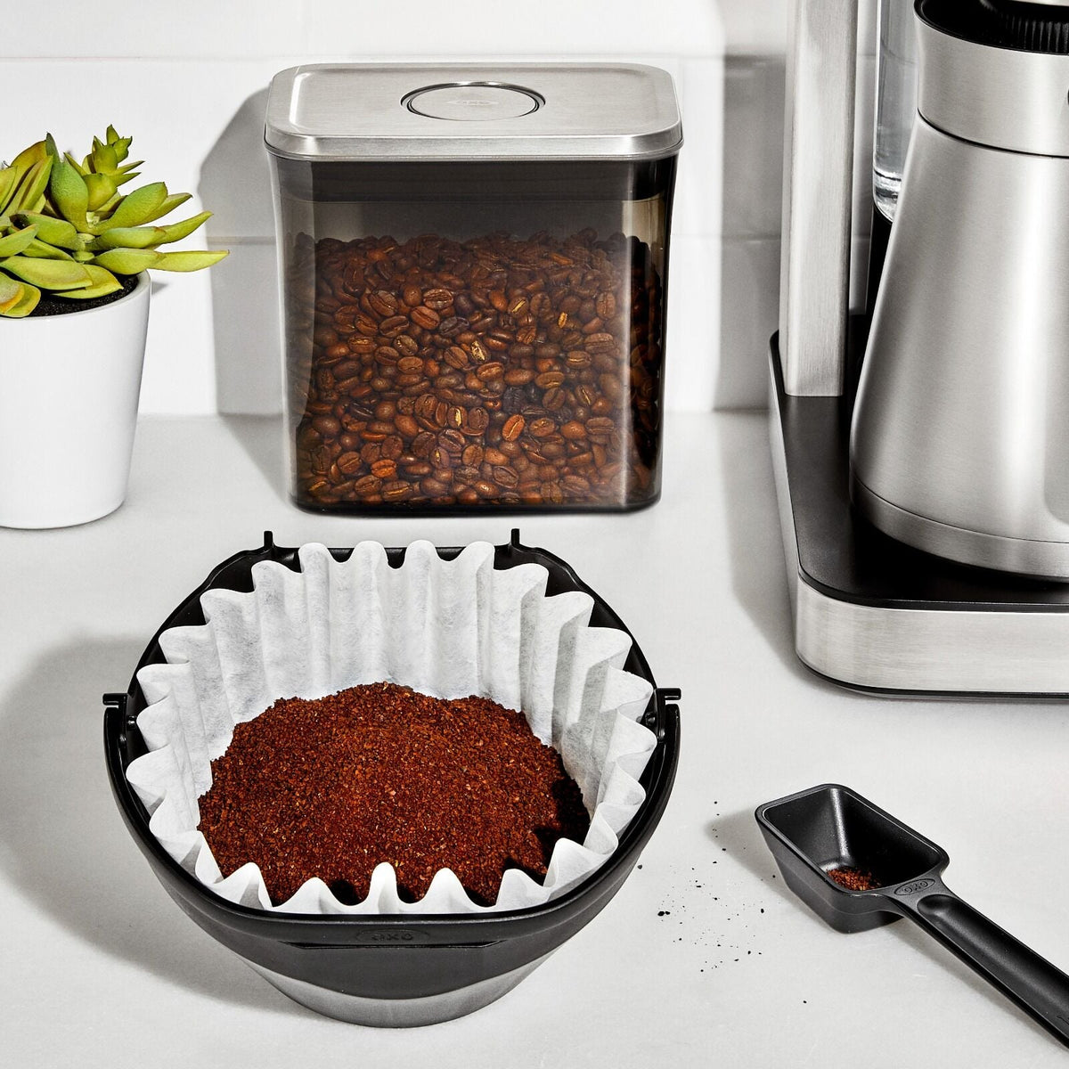 commercial-basket-style-large-coffee-filters-w2 brew_11358800_12cupcoffeefilter_pdp_02.jpg
