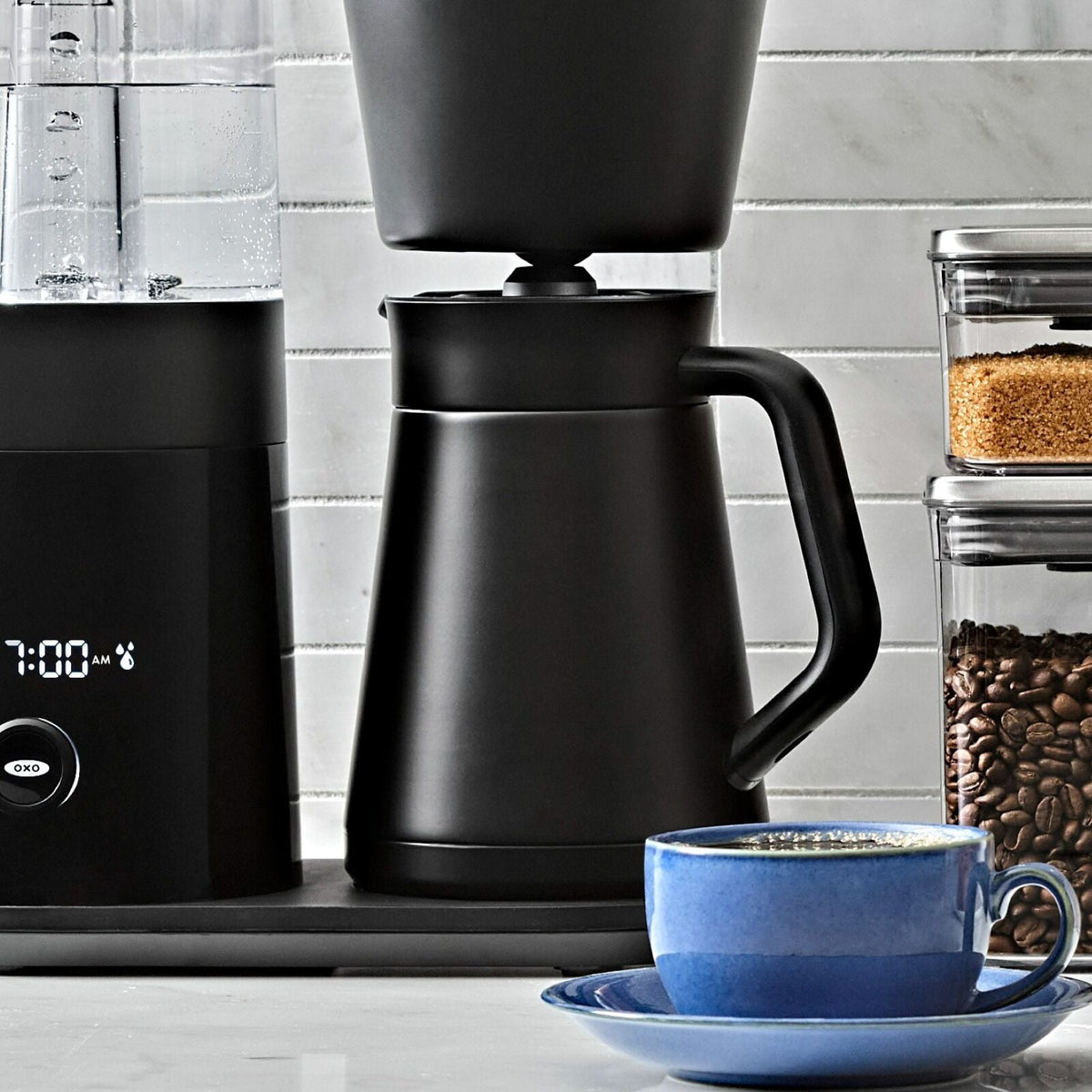 replacement-carafe-for-9-cup-coffee-maker-matte-black-b0 brew_8725100_9-cup-coffee-maker-black-carafe_pdp_03_1_.jpeg