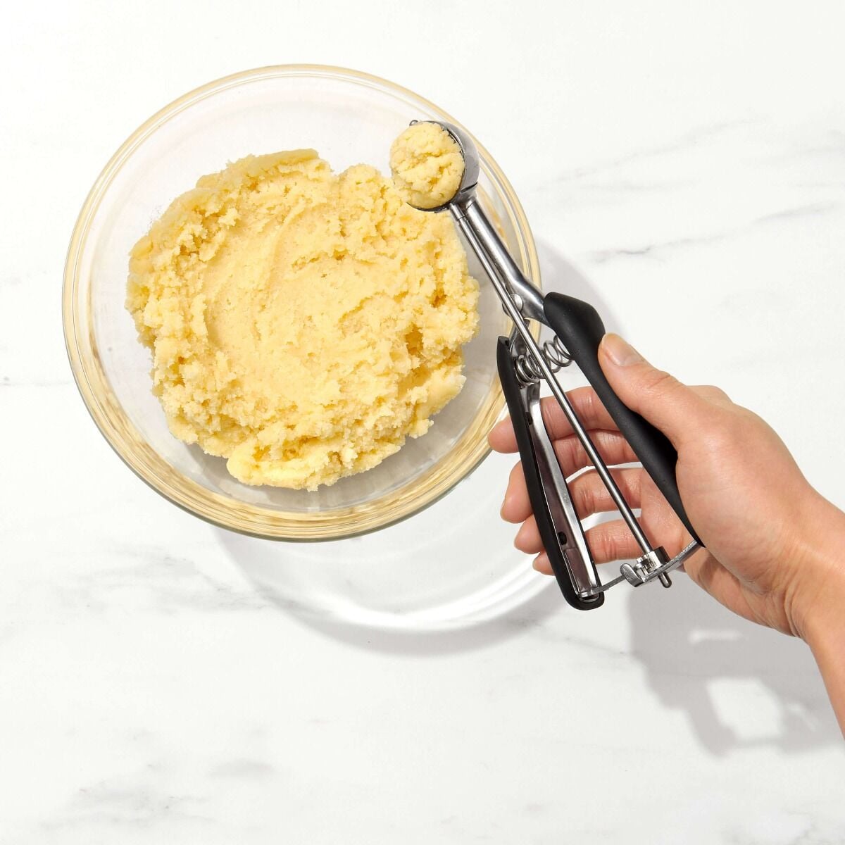 small-cookie-scoop-c1 gg_1044083_4_1_.jpg