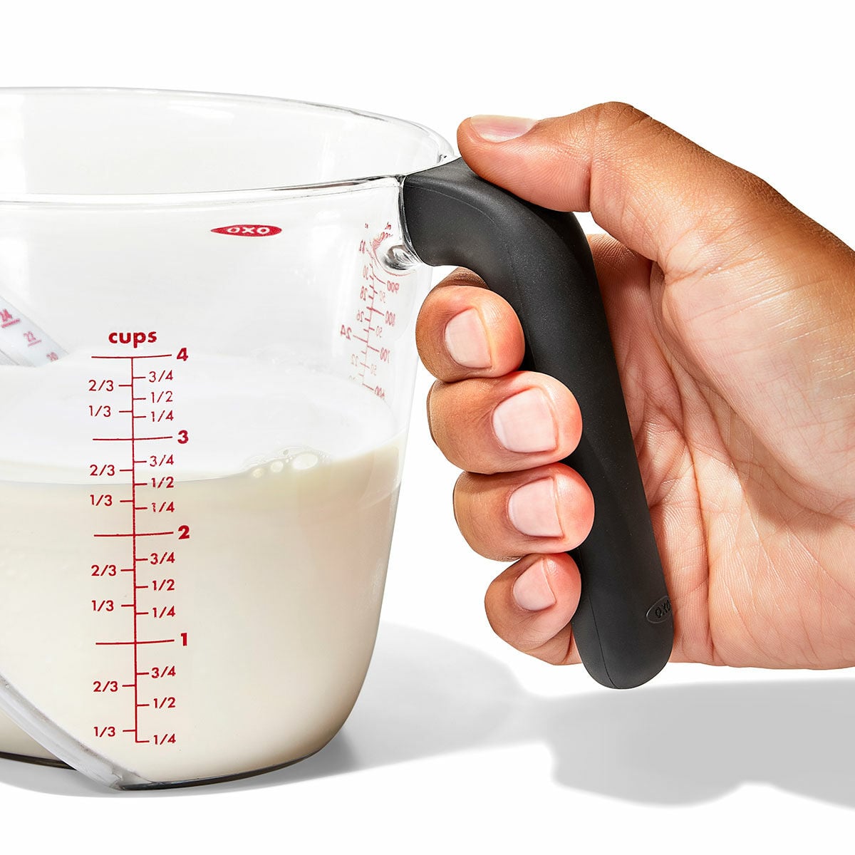 4-cup-angled-measuring-cup-d4 gg_1050030v6_4cupangledmeasuringcup_02.jpg