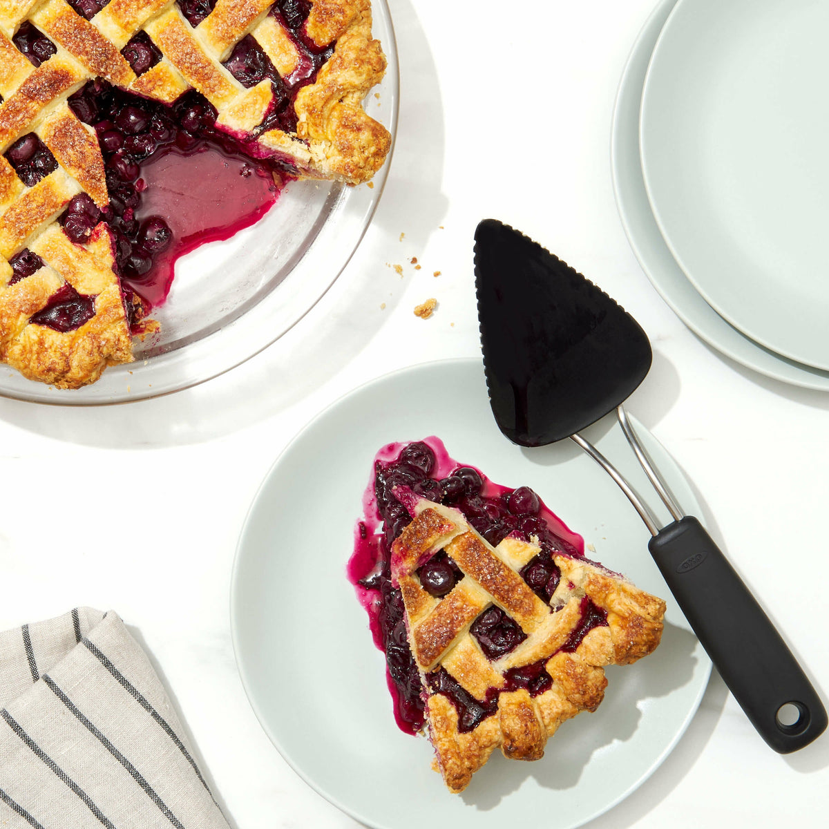 nylon-flexible-pie-server-r5 gg_1064984_9a_1_.jpg