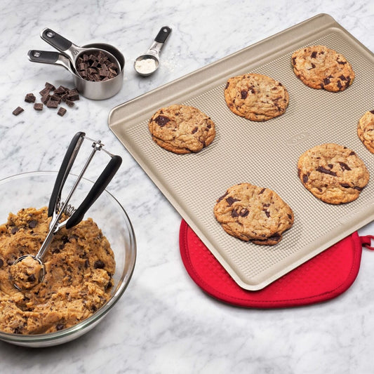 medium-cookie-scoop-n3 gg_11160600_1055893_11180500_11220800_9_1_.jpg