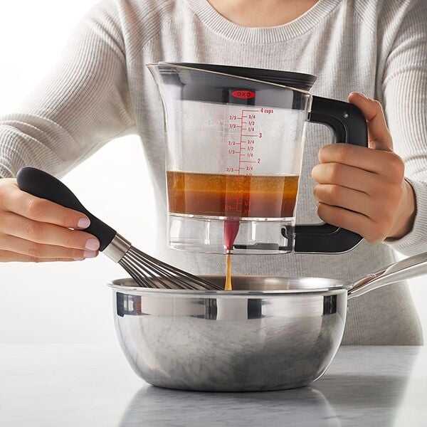 oxo-good-grips-good-gravy-fat-separator-4-cup-q8 gg_11198900_4.jpg