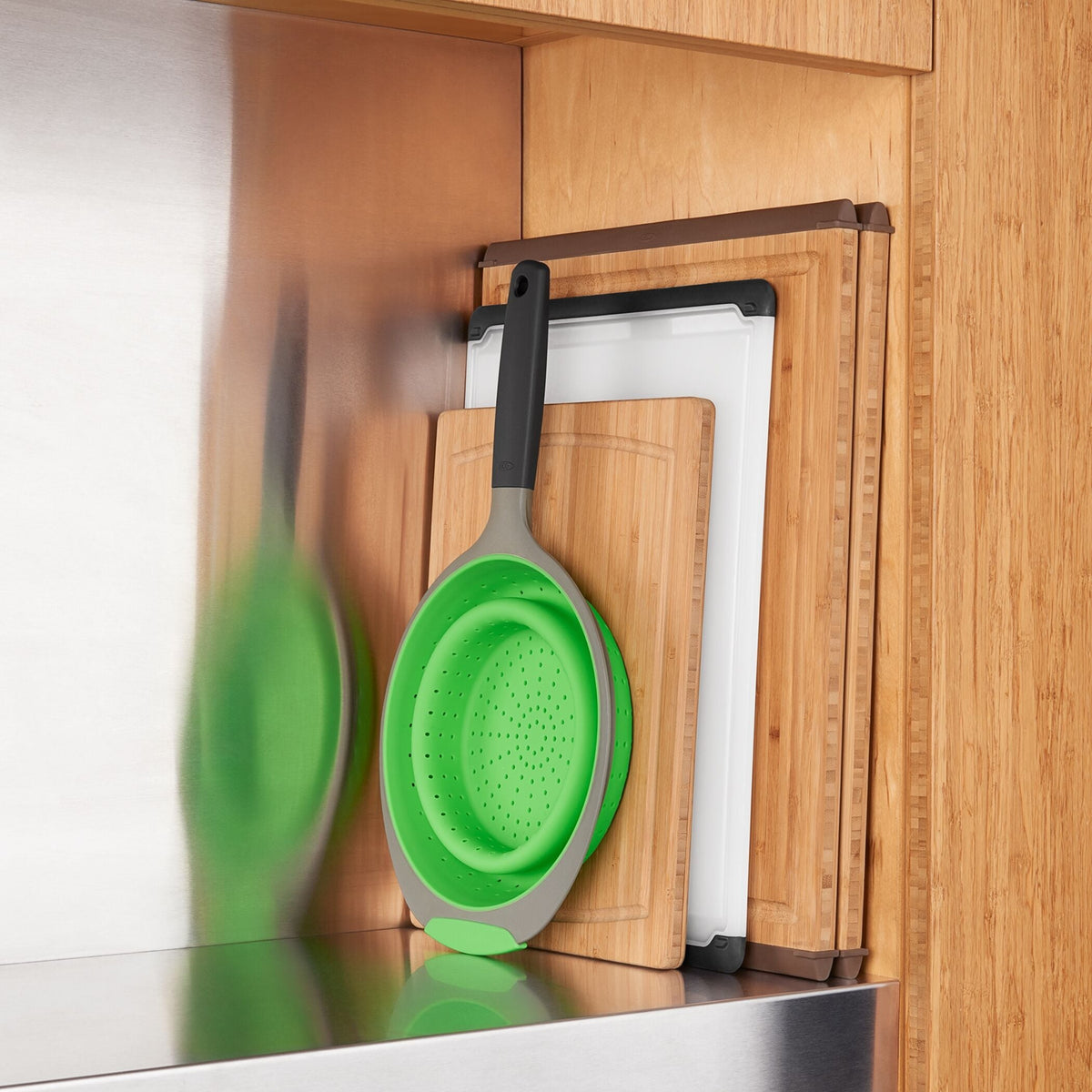 silicone-collapsible-strainer-2-0-qt-r2 gg_11208300_9.jpg