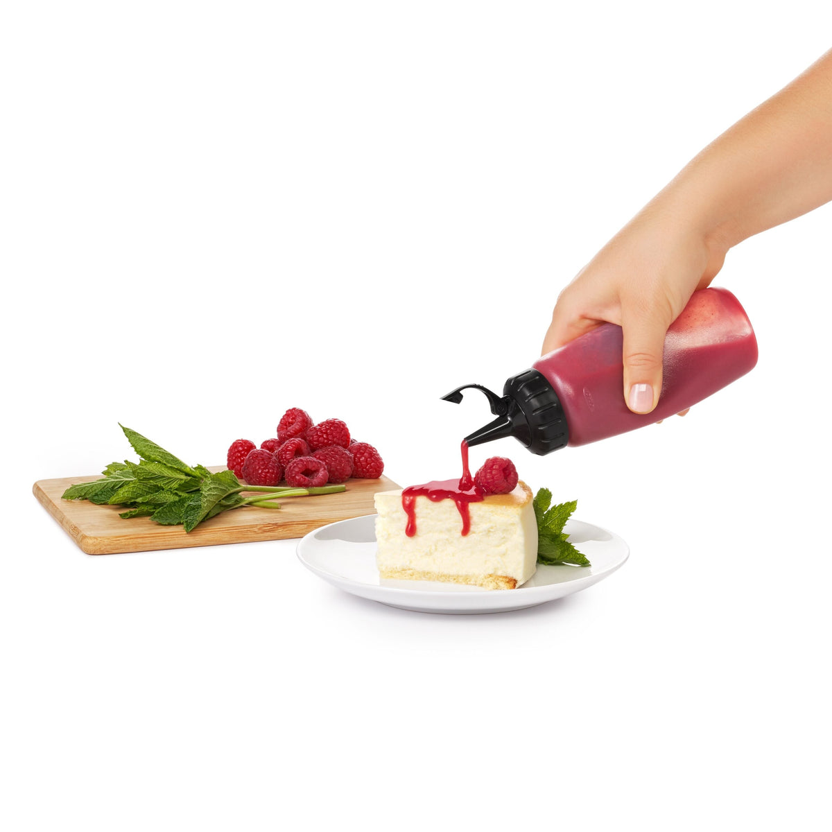 oxo-chef-s-squeeze-bottles-6-ounces-w3 gg_11219200_4.jpg