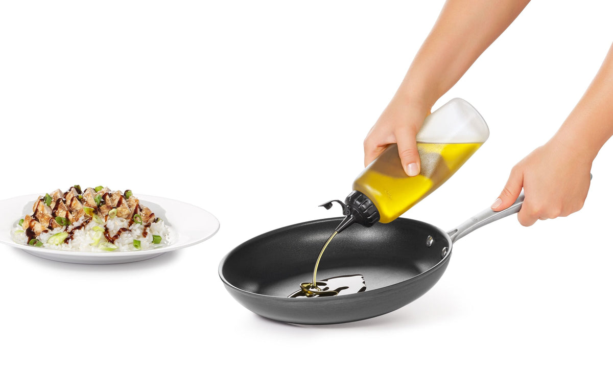 oxo-chef-s-squeeze-bottles-16-ounces-j8 gg_11219400_4_-v2.jpg
