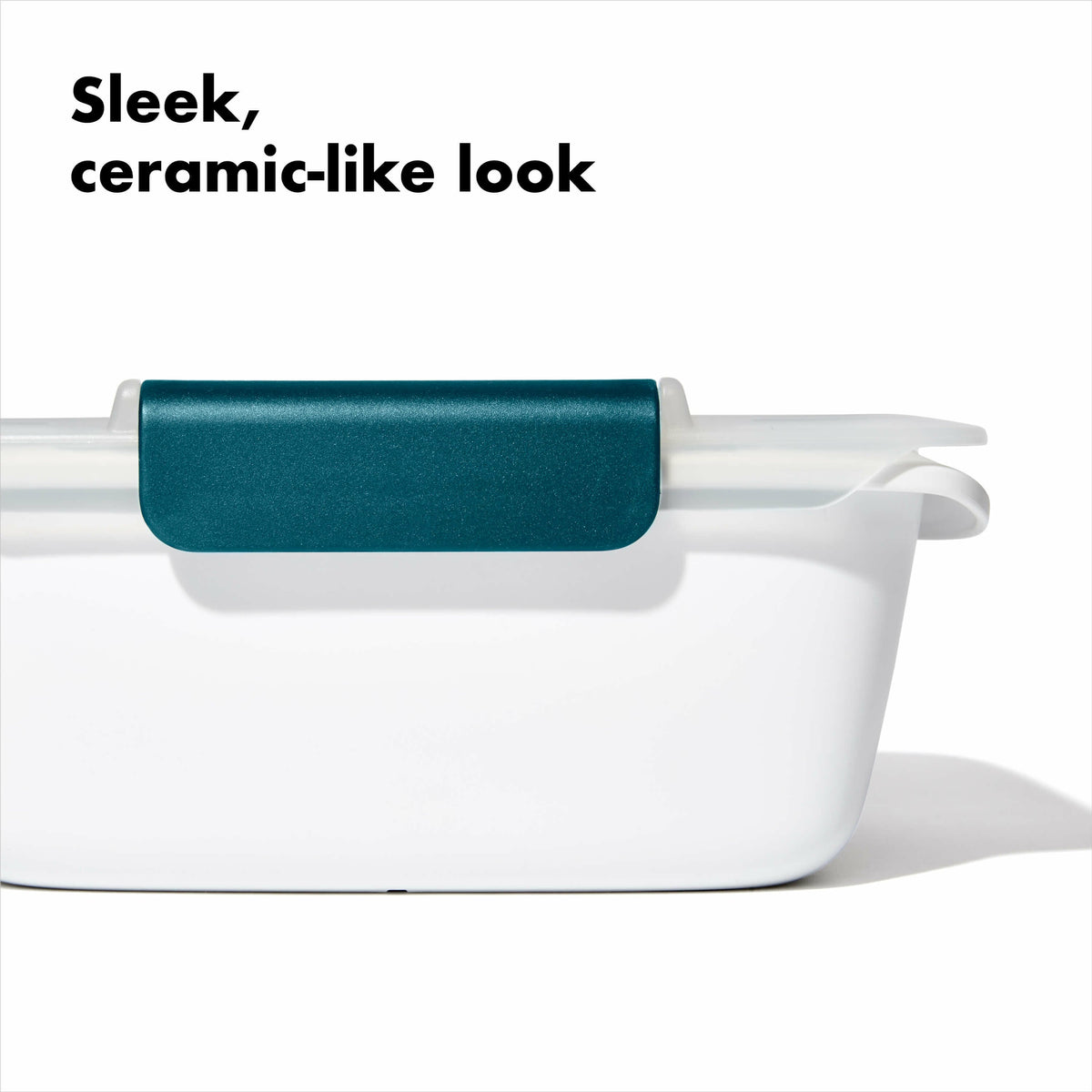 prep-and-go-salad-container-a6 gg_11301500___8b_1_.jpg