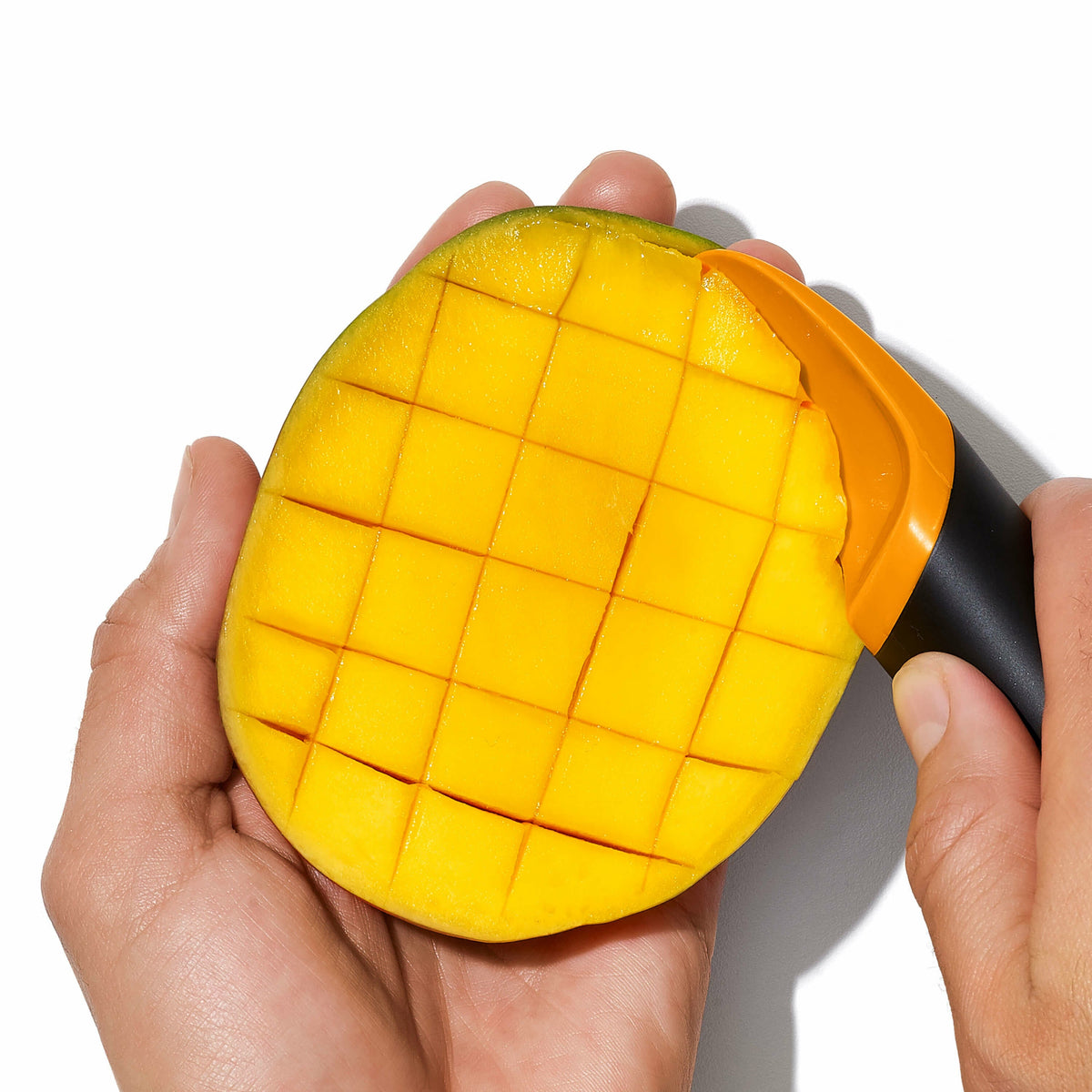 mango-slicer-with-scoop-y1 gg_11305600_4b_p_rgb_1_.jpg