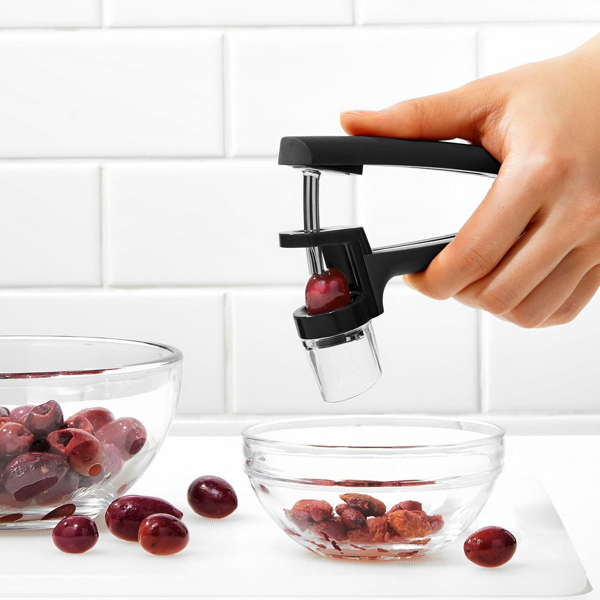 cherry-and-olive-pitter-black-i2 gg_11316300_8a.jpg