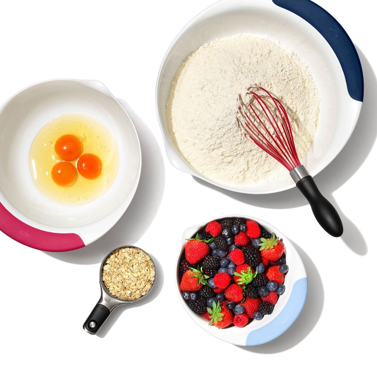 3-piece-mixing-bowl-set-new-colored-handles-u1 gg_11323100_012021_11_p_rgb_1.jpg
