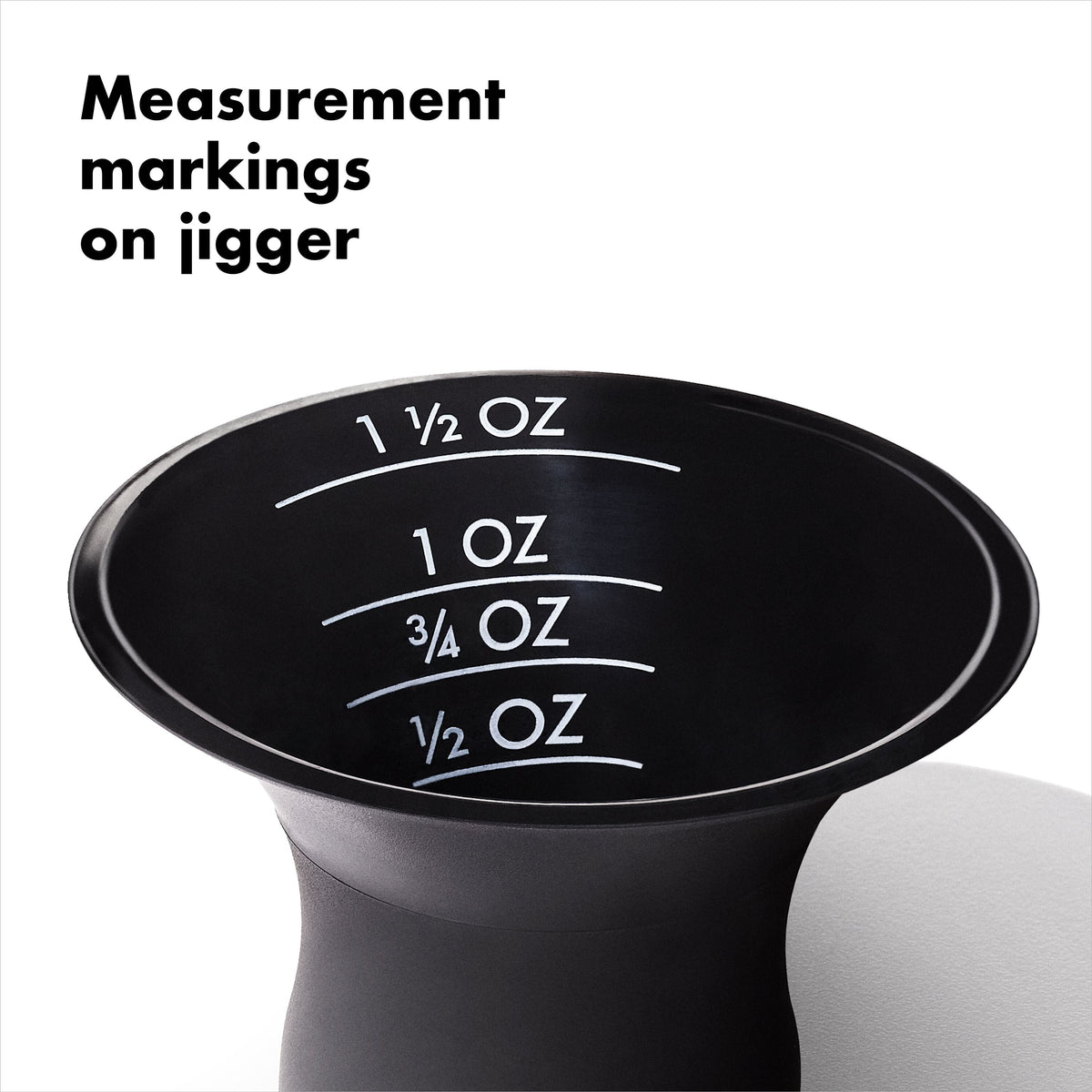 oxo-good-grips-plastic-cocktail-shaker-20-oz-590-ml-capacity-y1 gg_11327200_8a.jpg