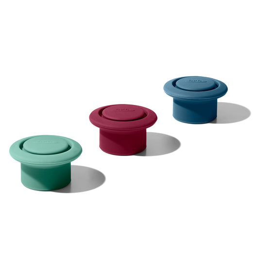 oxo-good-grips-silicone-wine-stoppers-z7 gg_11327400_121720_05_rgb.jpg