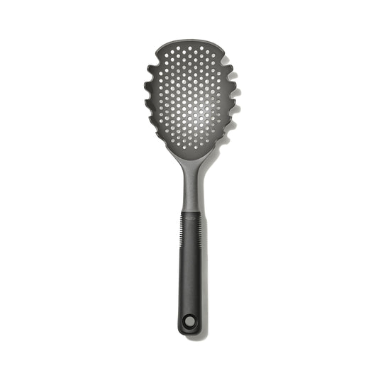 pasta-scoop-strainer-a3 gg_11338300_062221_04_rgb.jpg