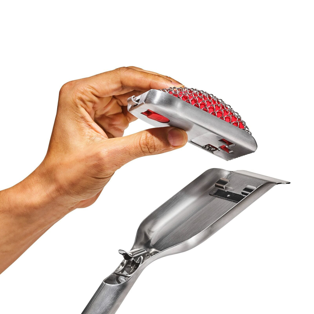 coiled-grill-brush-with-replaceable-head-a2 gg_11356300_coiledgrillbrush_04_p.jpg