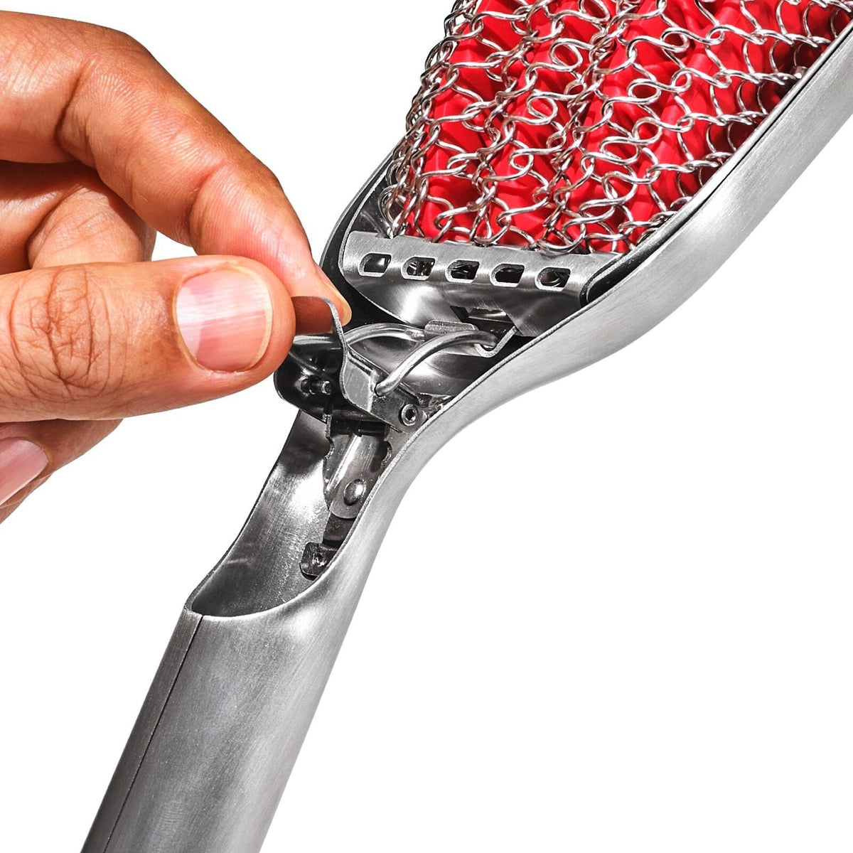 coiled-grill-brush-with-replaceable-head-a2 gg_11356300_coiledgrillbrush_pdp_02.jpg