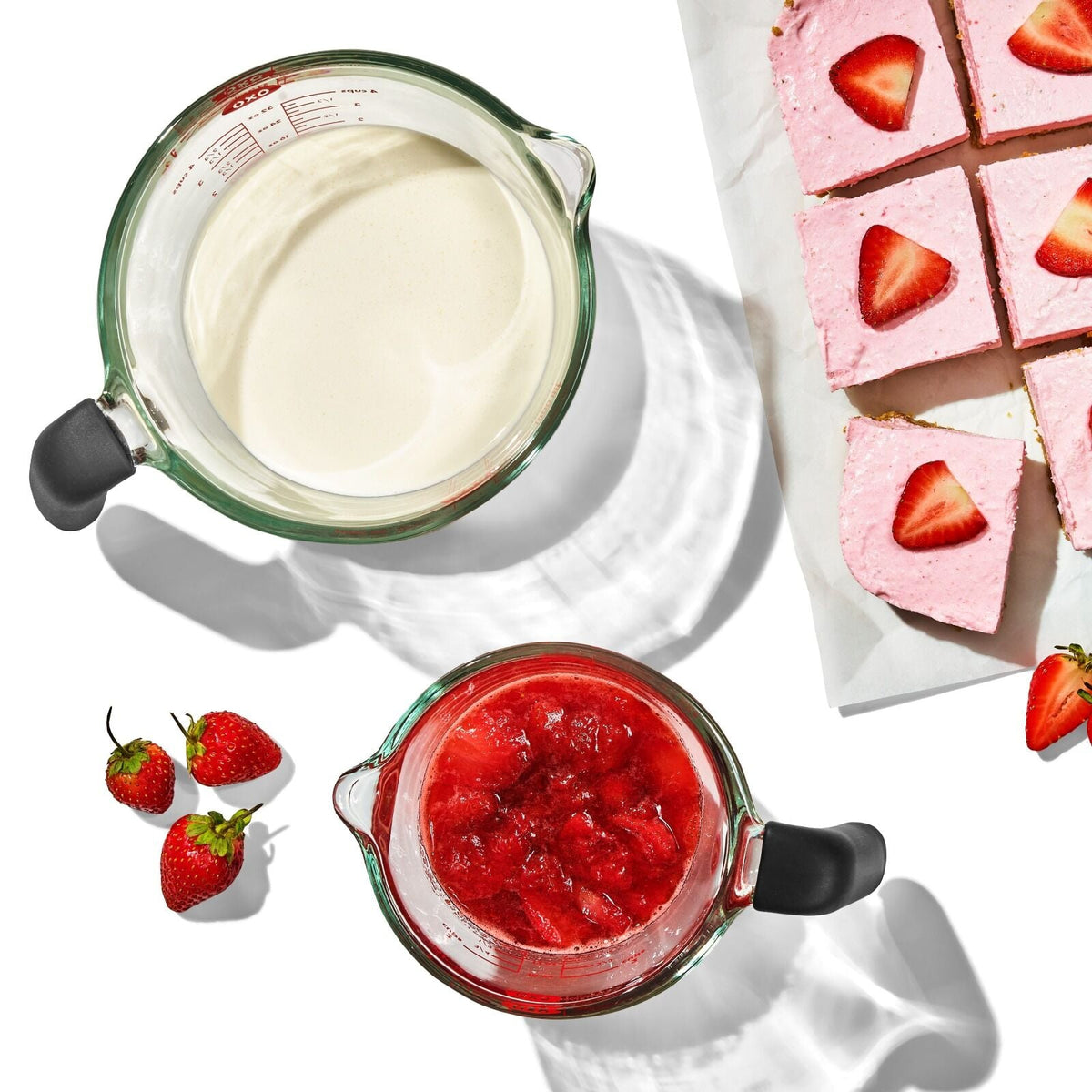 4-cup-glass-measuring-cup-g0 gg_11382000_4cupglassmeasuringcup_pdp_05.jpg