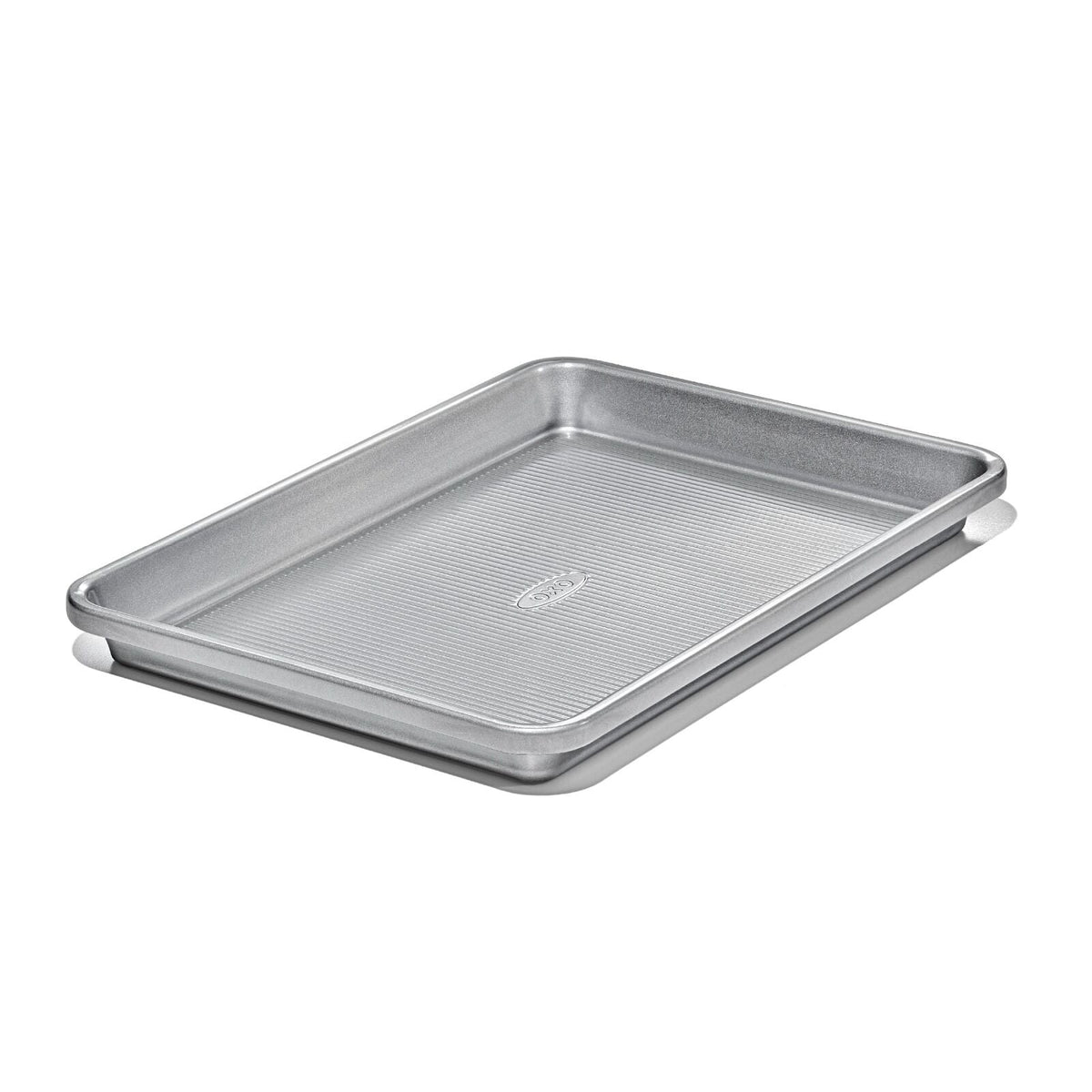non-stick-pro-clear-coated-quarter-sheet-pan-a2 gg_11434900_quarter-sheet-pan_pdp_04.jpeg