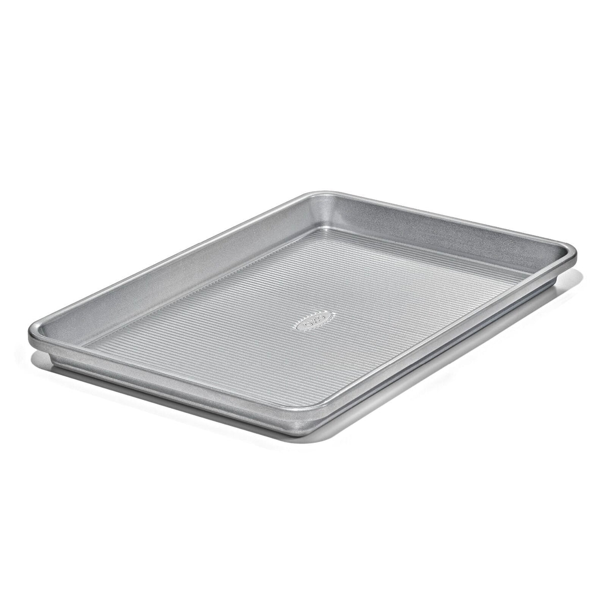 non-stick-pro-clear-coated-jelly-roll-pan-d0 gg_11435000_jelly-roll-pan_pdp_04_1.jpeg