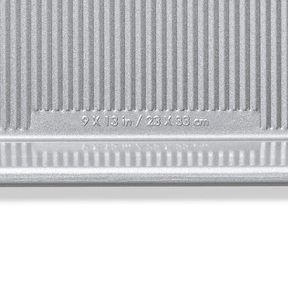 non-stick-pro-clear-coated-jelly-roll-pan-d0 gg_11435000_jelly-roll-pan_pdp_05.jpeg