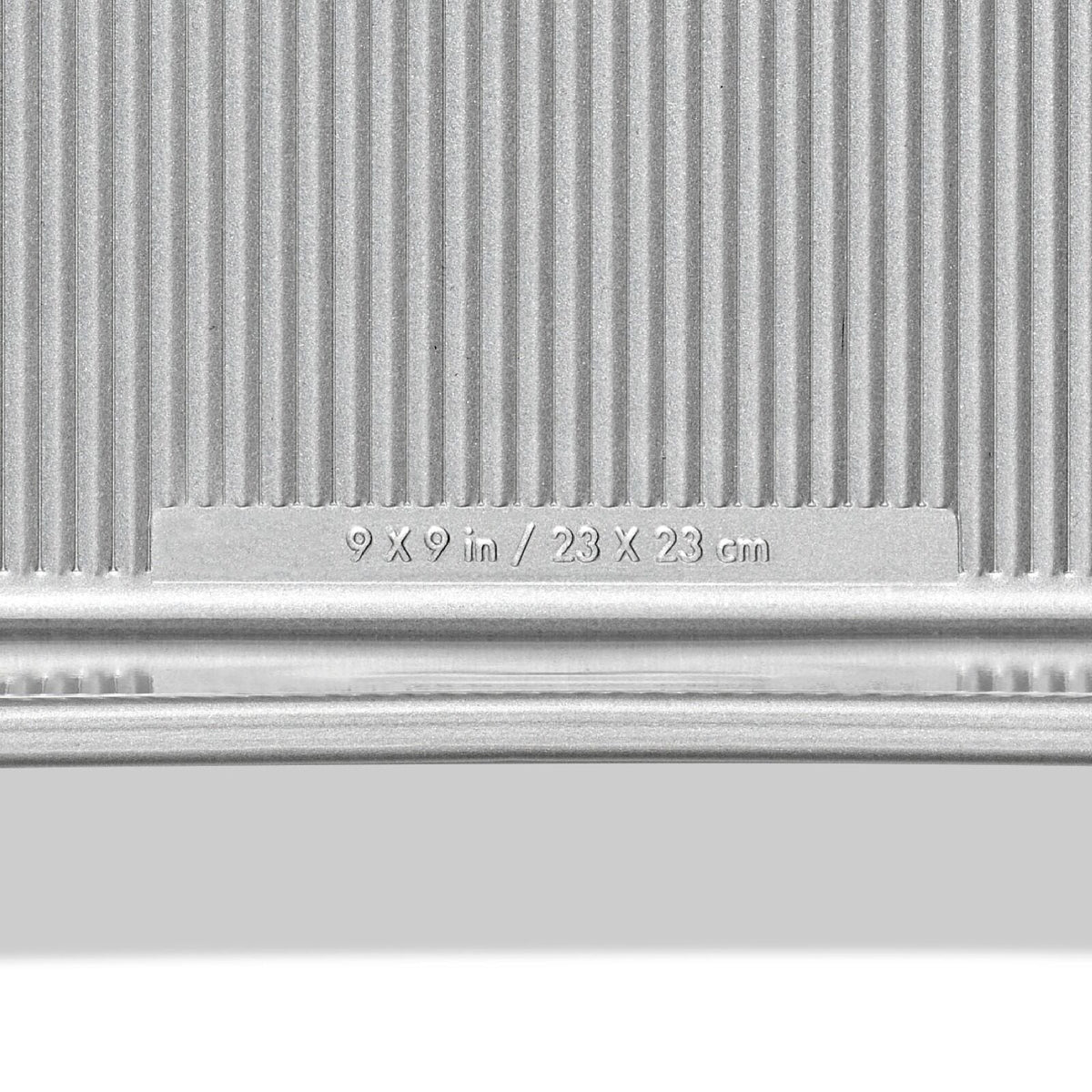 nonstick-pro-clear-coated-9in-square-cake-pan-e3 gg_11435200_9in-square-cake-pan_pdp_06.jpeg