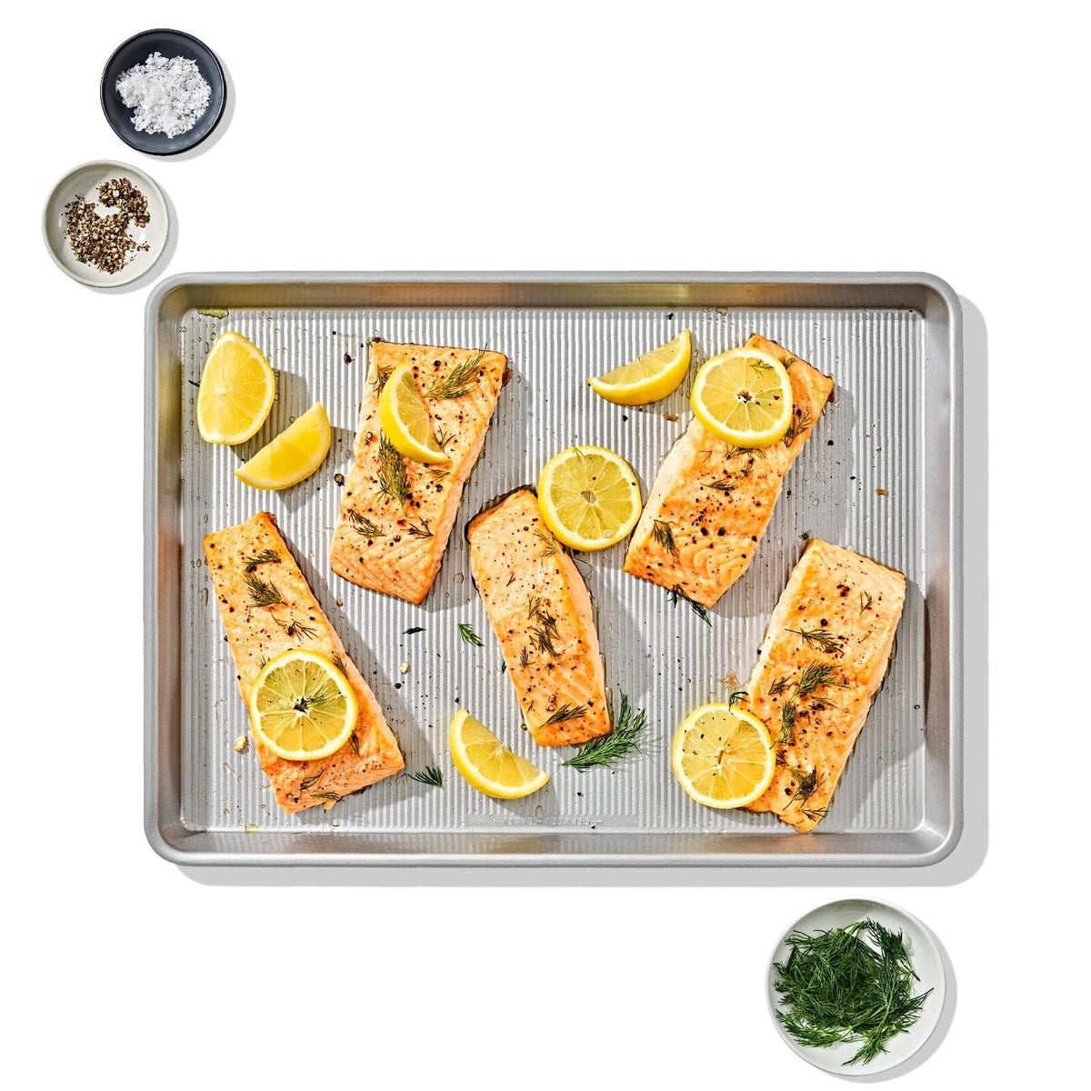 non-stick-pro-clear-coated-half-sheet-pan-t8 gg_11435300_half-sheet-pan_pdp_03.jpeg
