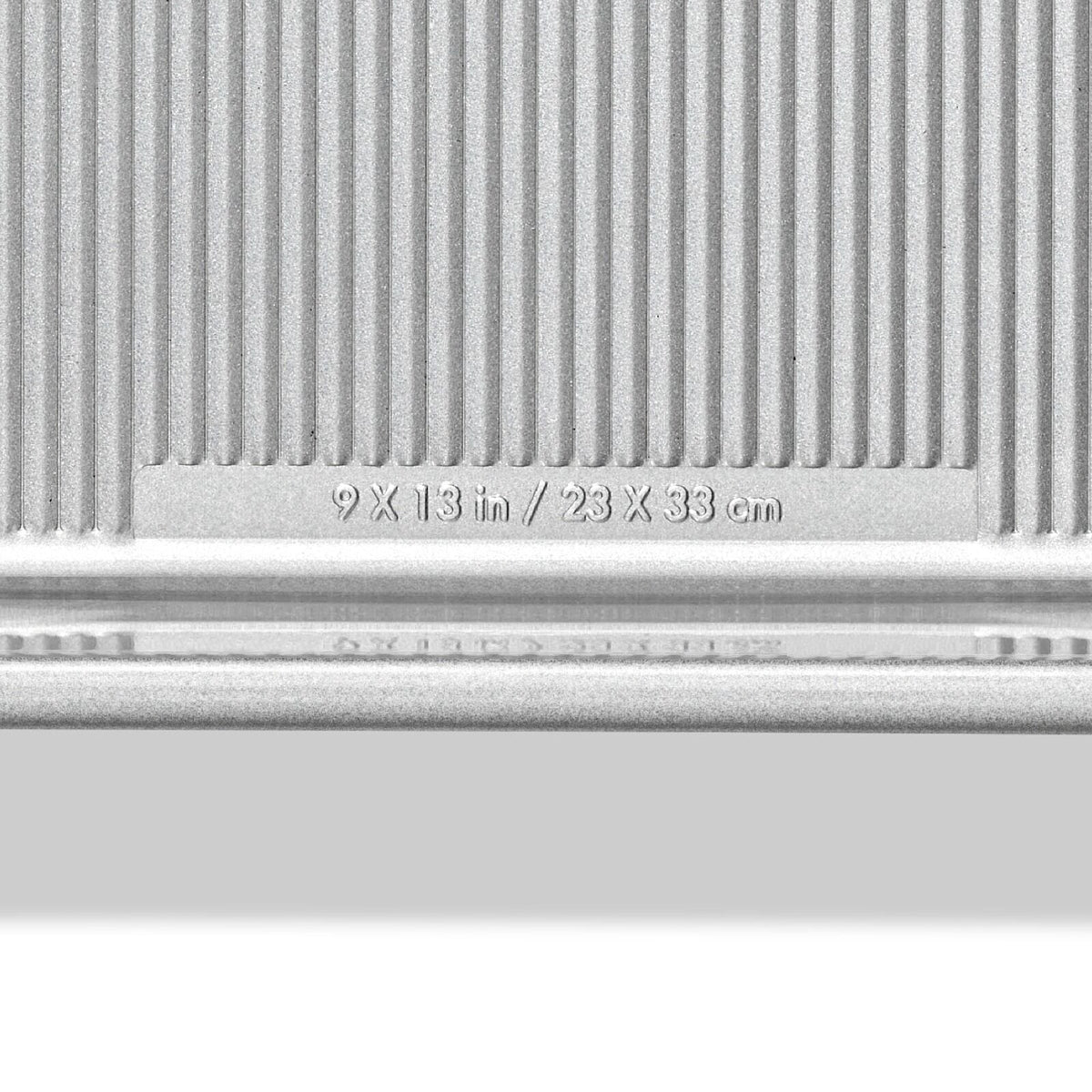 non-stick-pro-clear-coated-9inx13in-cake-pan-h5 gg_11435500_9x13-cake-pan_pdp_06.jpeg