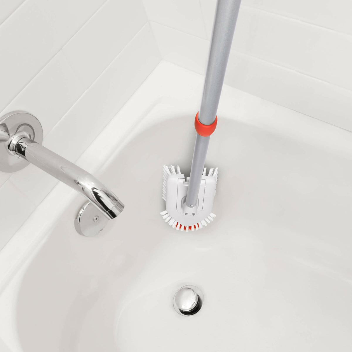 extendable-tub-and-tile-brush-l0 gg_12166000_8_1_.jpg