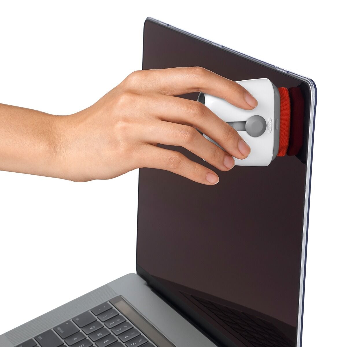 sweep-and-swipe-laptop-cleaner-d2 gg_12246100_4a.jpg
