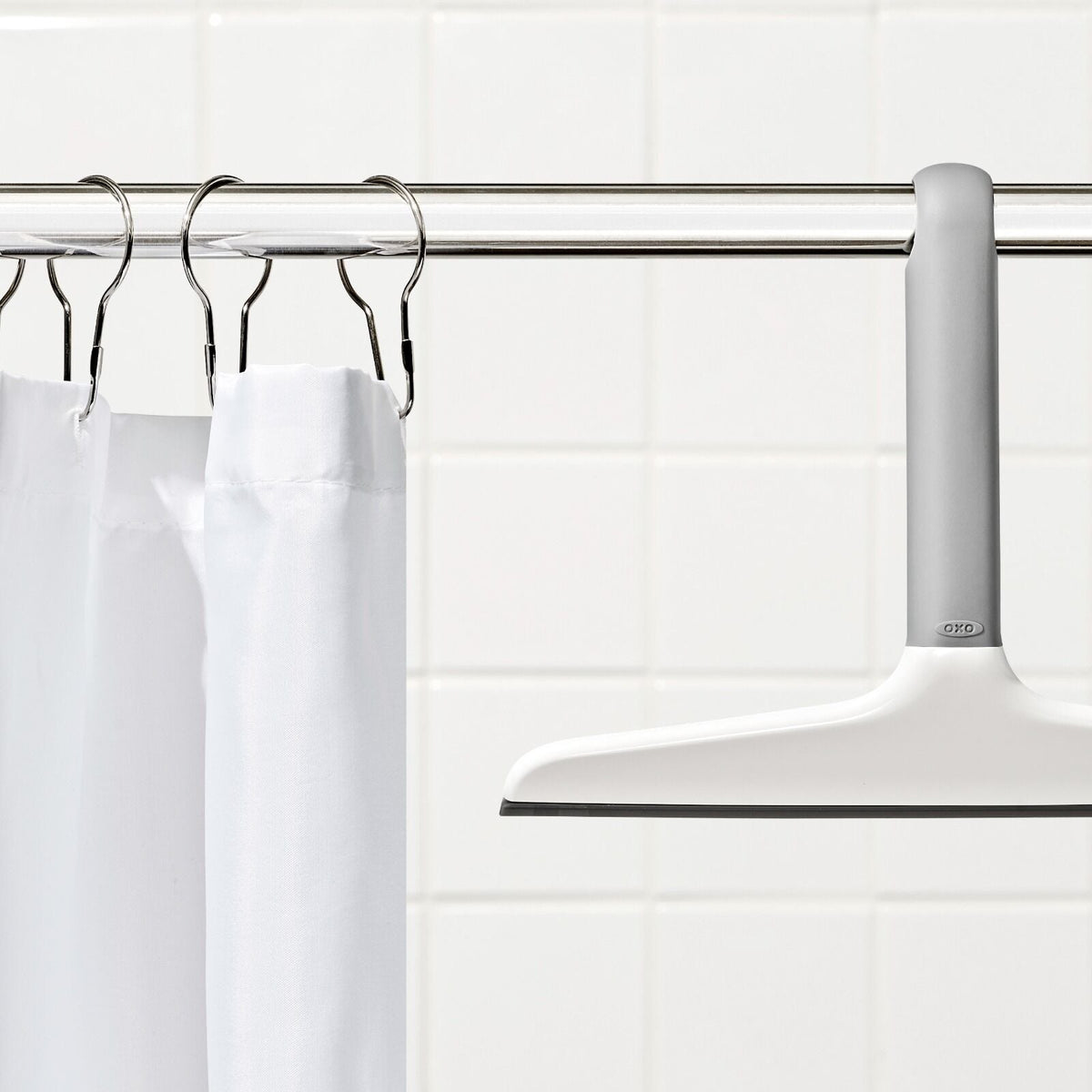 multi-use-squeegee-with-hook-o4 gg_12397800_multiusesqueegeehook_pdp_03.jpg
