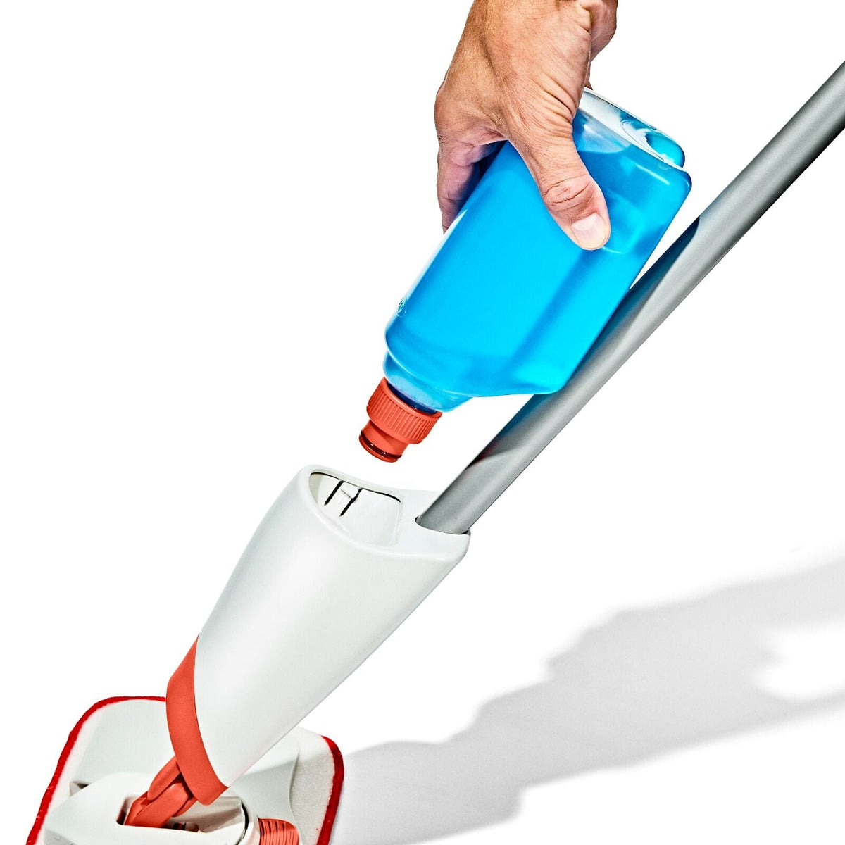 microfiber-spray-mop-c9 gg_12422900_spray-mop_pdp_07.jpeg