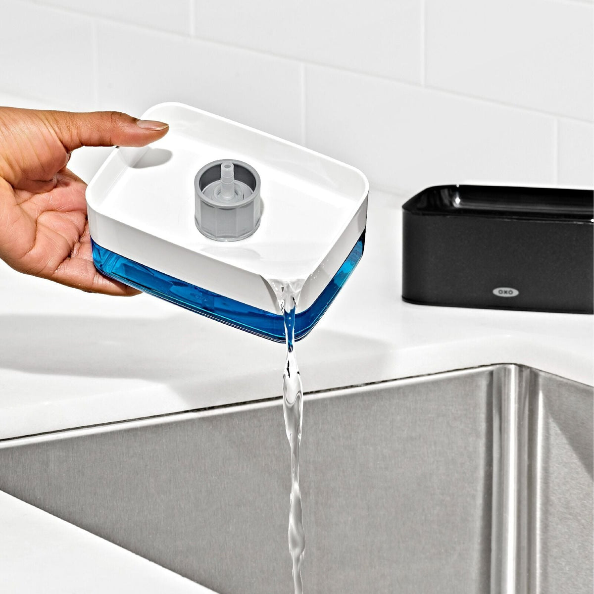 soap-dispensing-sponge-holder-v8 gg_12426800_soap-dispensing-sponge-holder_pdp_06.jpeg