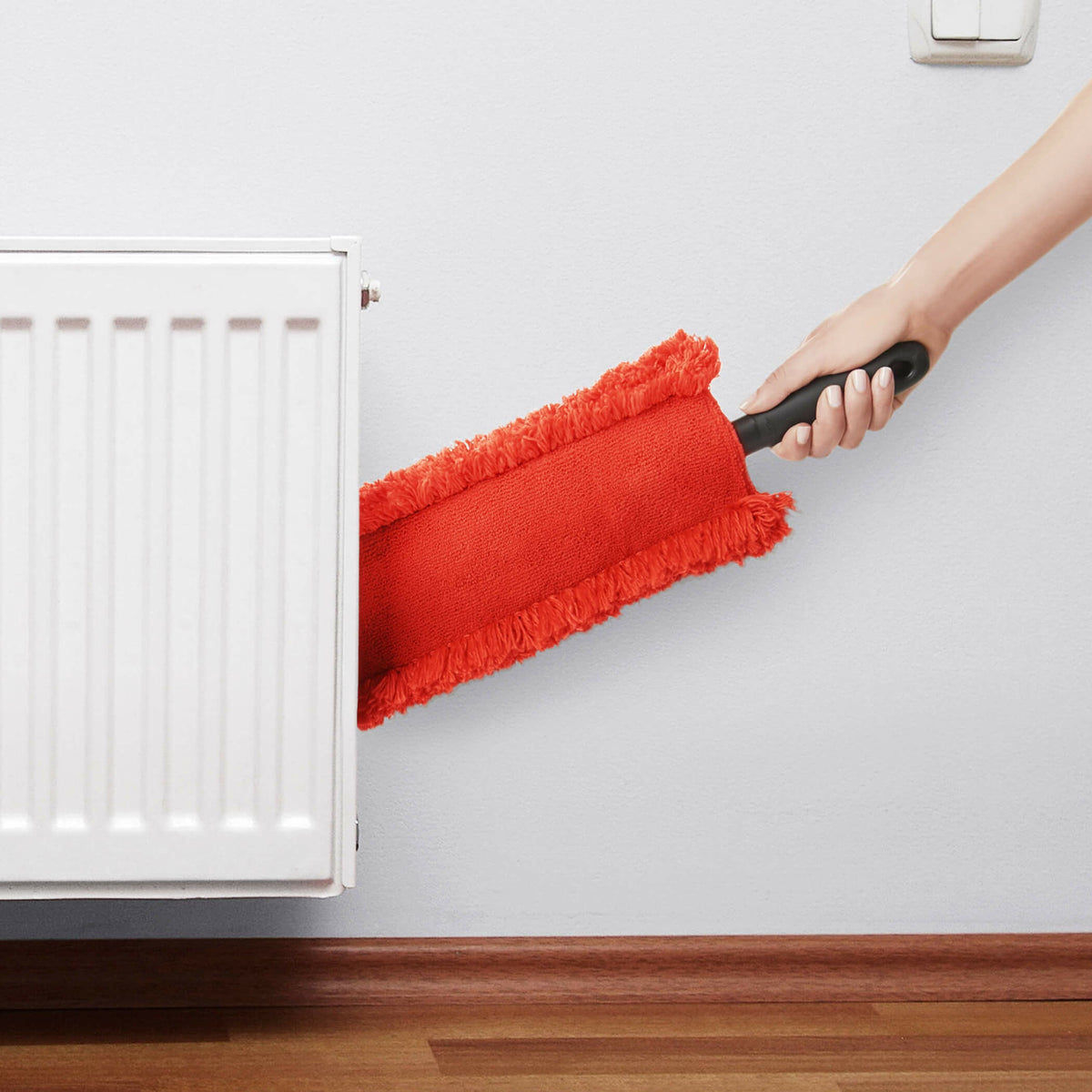 microfiber-under-appliance-duster-p0 gg_1245400_4d_1__1.jpg