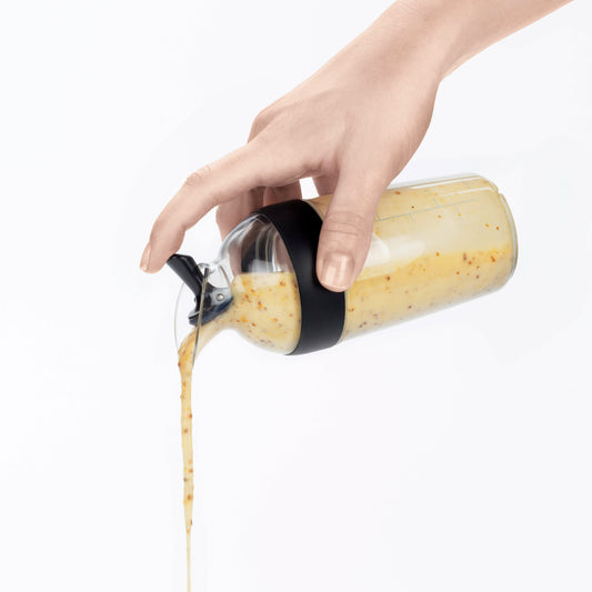 little-salad-dressing-shaker-x2 gg_1268980_3_1_.jpg