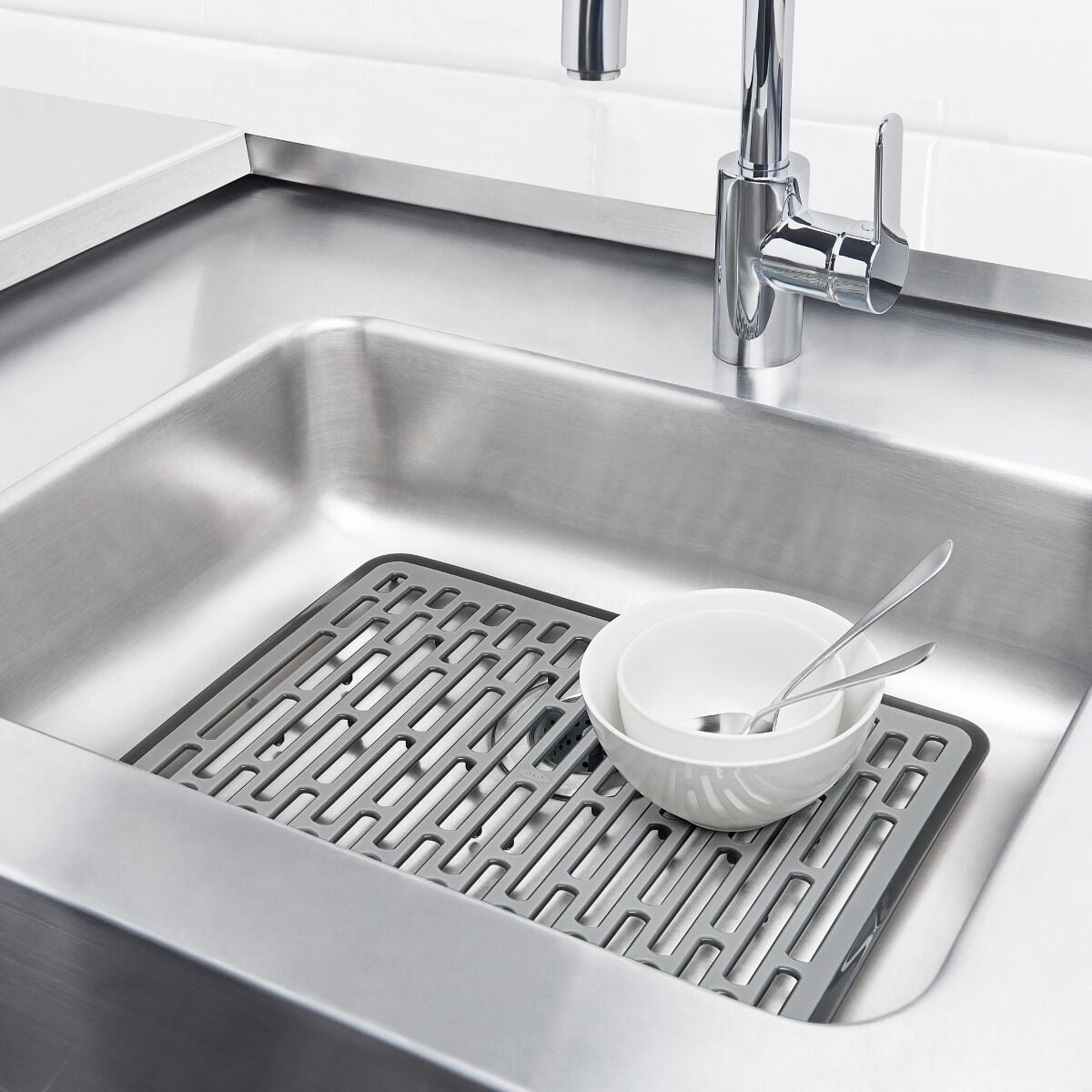oxo-good-grips-large-sink-mat-j0 gg_13190530_9.jpg