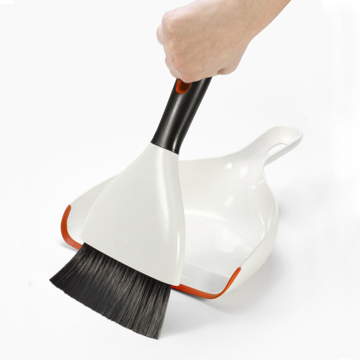 dustpan-and-brush-set-l5 gg_1334480_7_dustpan_brush_set.jpg