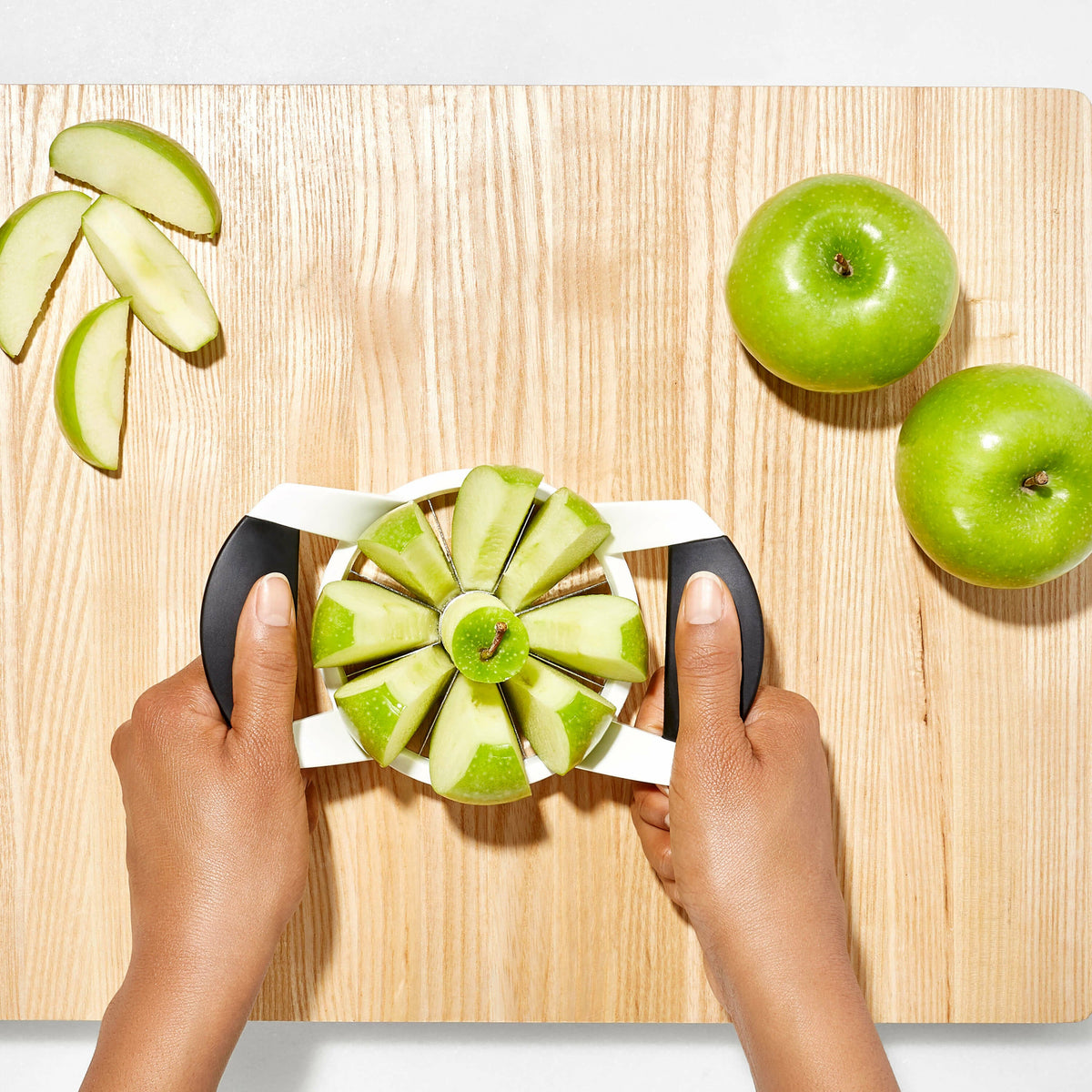 apple-divider-a9 gg_32681_4b_1_.jpg