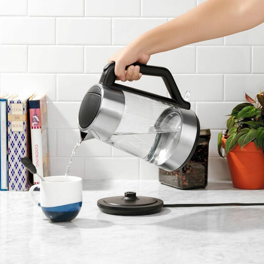 cordless-glass-electric-kettle-a3 lifestyle1.jpg