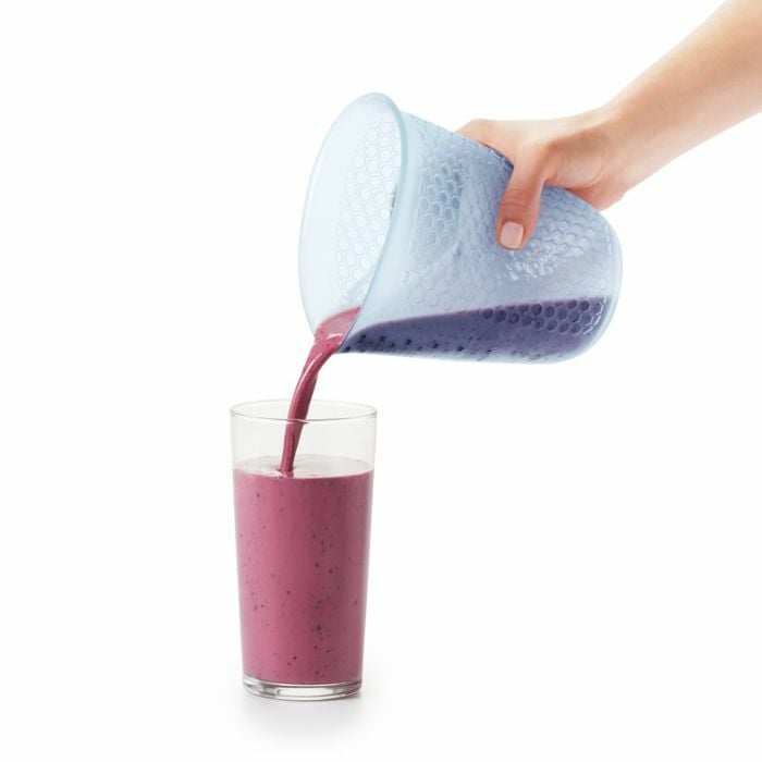 4-cup-squeeze-and-pour-measuring-cup-k2 measuring_cup_1.jpg