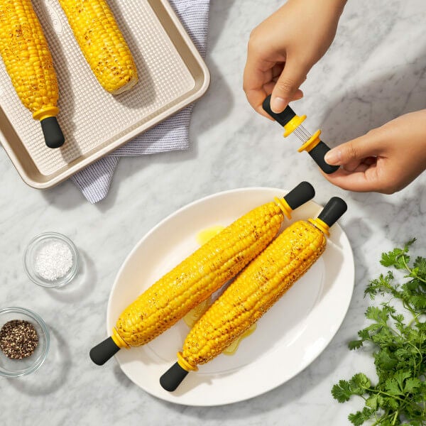 corn-holders-j0 nmagocbjtowlrvjwq7wk.jpg