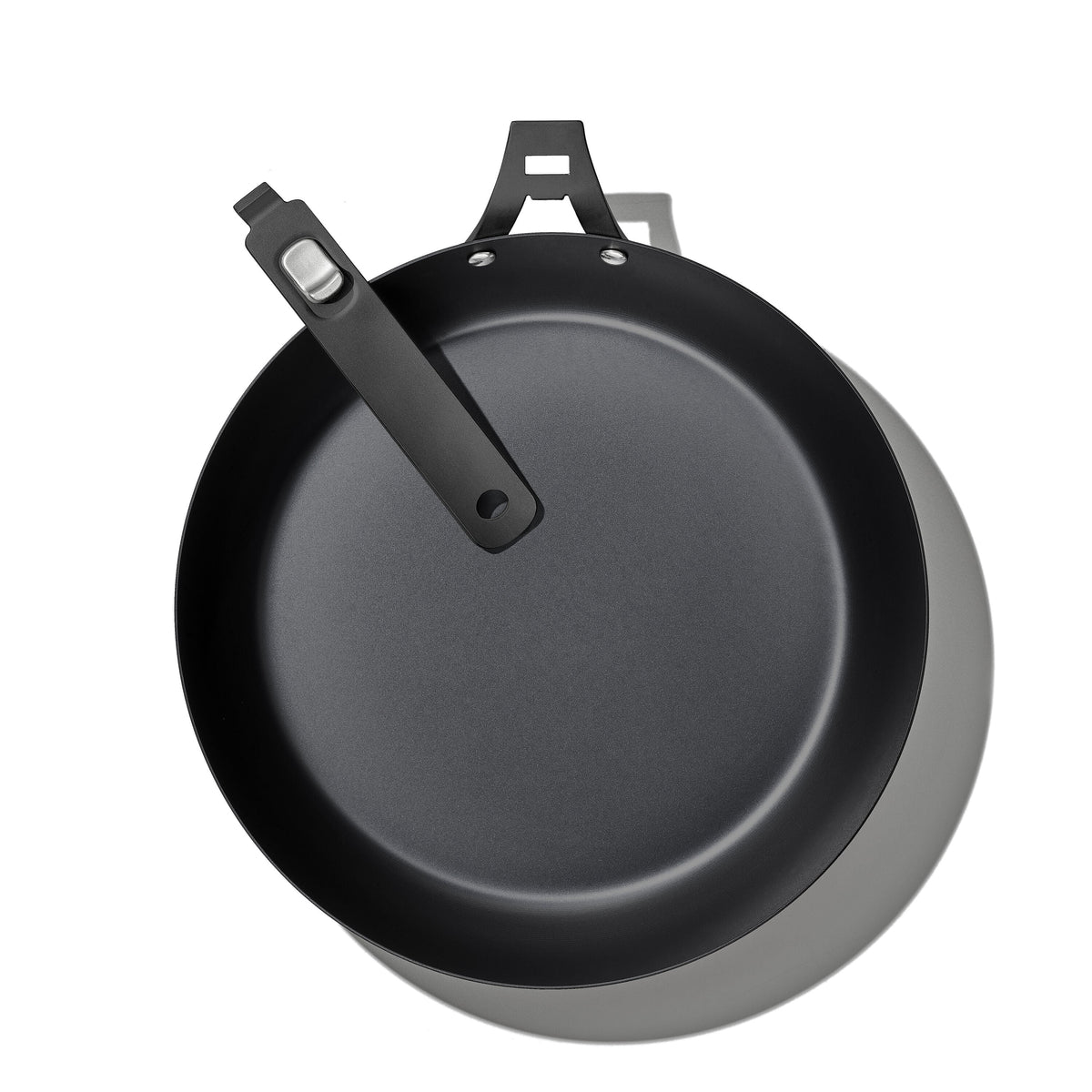 outdoor-12-inch-carbon-steel-pan-with-removable-handle-w6 od__2059650001_12incarbonsteelpan_59_rgb.jpg